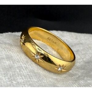 Gold Tone Band Ring Star Rhinestones Signed Seta Size 10